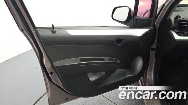Chevrolet Spark LPG LT Standard 2012 — фото 24