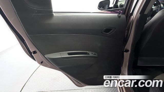 Chevrolet Spark LPG LT Standard 2012 — фото 25
