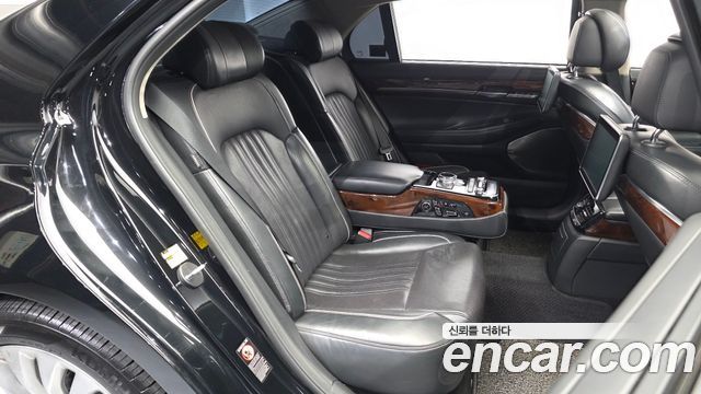 Genesis EQ900 5.0 GDI AWD Prestige 2016 — фото 12
