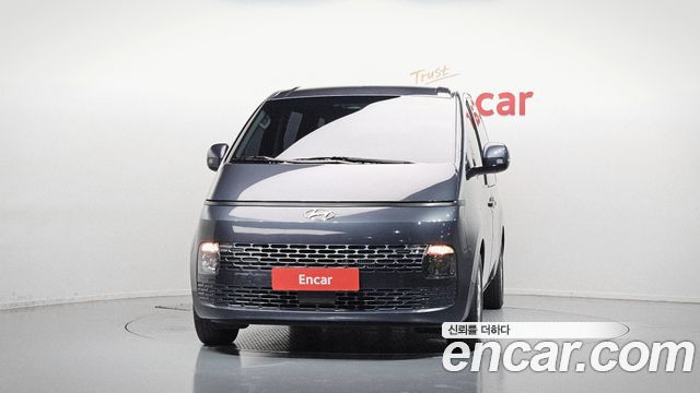 Hyundai Staria Tourer 11-Seater Modern 2024 — фото 3