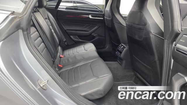 Volkswagen Arteon 2.0 TDI R-LIINE 4Motion 2022 — фото 11