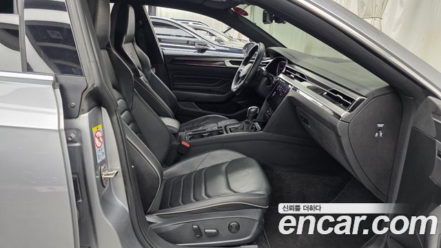 Volkswagen Arteon 2.0 TDI R-LIINE 4Motion 2022 — фото 26