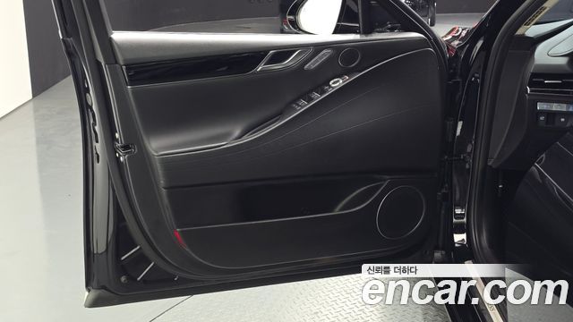 Genesis G80 (RG3) Gasoline 2.5 Turbo AWD 2024 — фото 24