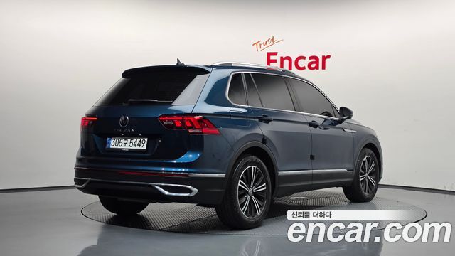 Volkswagen Tiguan (II) 2.0 TDI Premium 2022 — фото 2