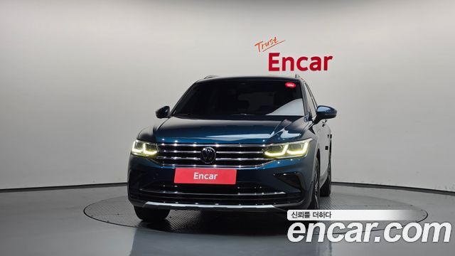 Volkswagen Tiguan (II) 2.0 TDI Premium 2022 — фото 3