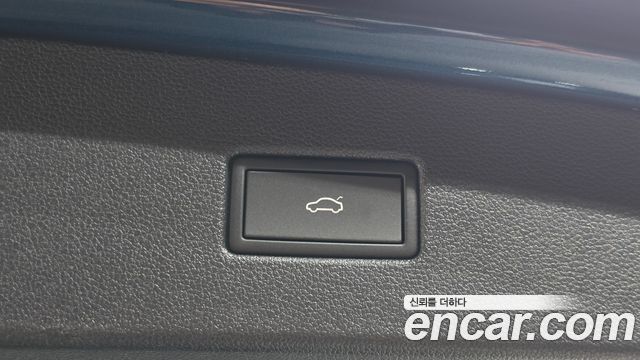 Volkswagen Tiguan (II) 2.0 TDI Premium 2022 — фото 16