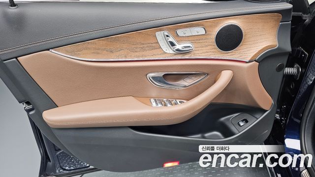 Mercedes-Benz E-Class (W213) E250 Exclusive 2021 — фото 24