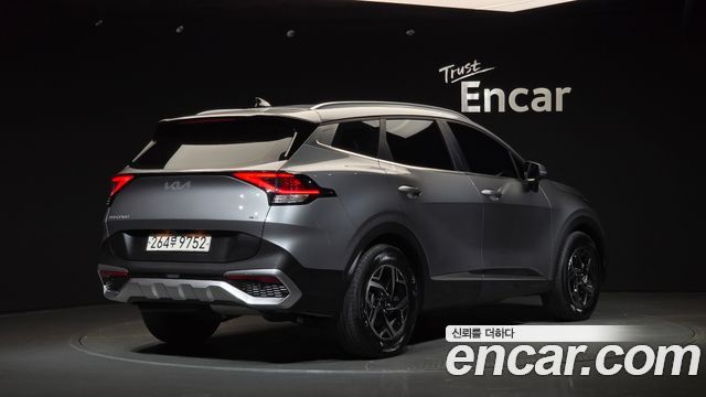 Kia Sportage (V) Diesel 2.0 4WD Prestige 2023 — фото 2