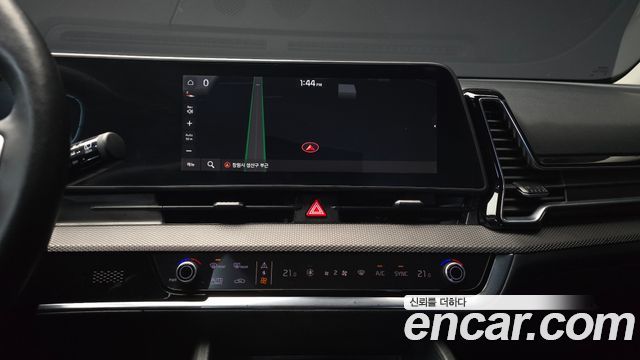 Kia Sportage (V) Diesel 2.0 4WD Prestige 2023 — фото 14