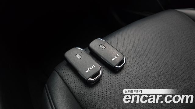 Kia Sportage (V) Diesel 2.0 4WD Prestige 2023 — фото 19