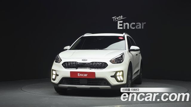 Kia Niro 1.6 HEV Prestige 2020 — фото 3