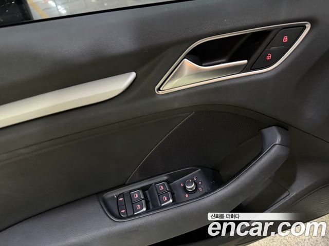 Audi A3 35 TDI Dynamic 8V 2015 — фото 21