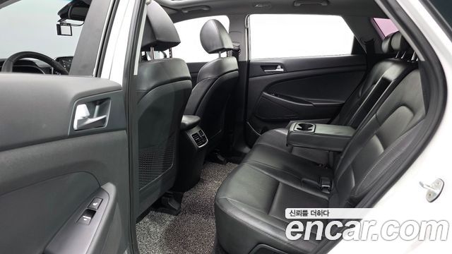 Hyundai Tucson Diesel 2.0 2WD Modern 2019 — фото 15