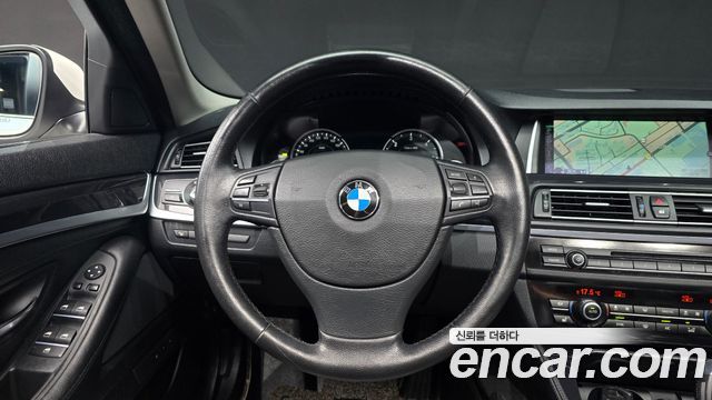 BMW 5 Series (F10) 520d 2015 — фото 13