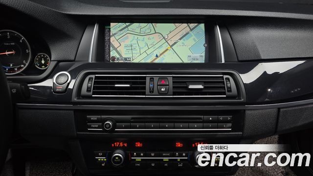 BMW 5 Series (F10) 520d 2015 — фото 15