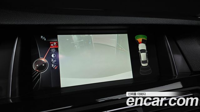 BMW 5 Series (F10) 520d 2015 — фото 16