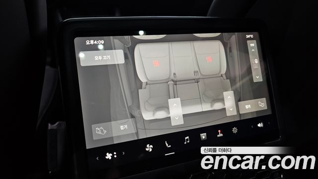 Tesla Model Y Long Range AWD 2025 — фото 19