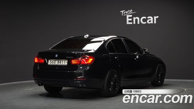 BMW 3 Series (E90) 320i Sedan 2013 — фото 2