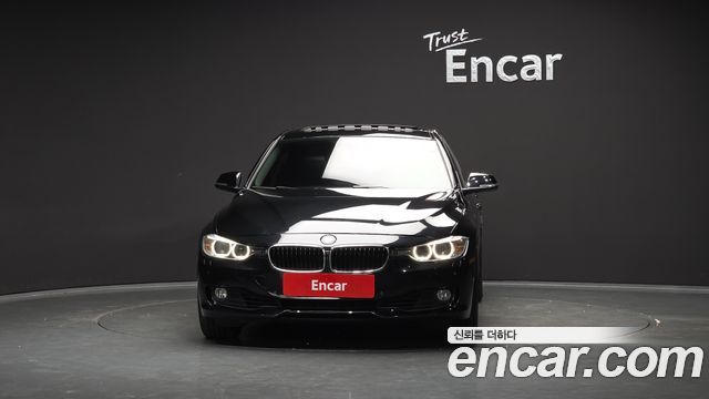 BMW 3 Series (E90) 320i Sedan 2013 — фото 3