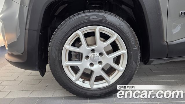 Jeep Renegade 2.4 Limited 2019 — фото 5