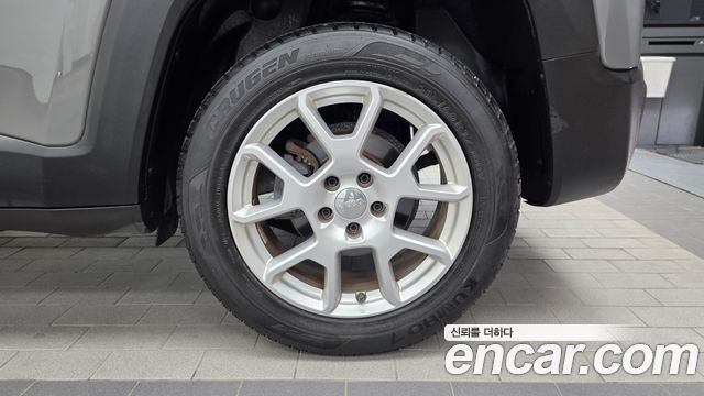 Jeep Renegade 2.4 Limited 2019 — фото 21