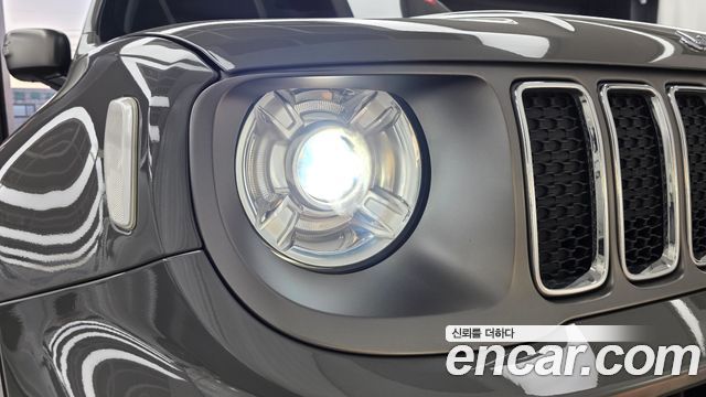 Jeep Renegade 2.4 Limited 2019 — фото 22