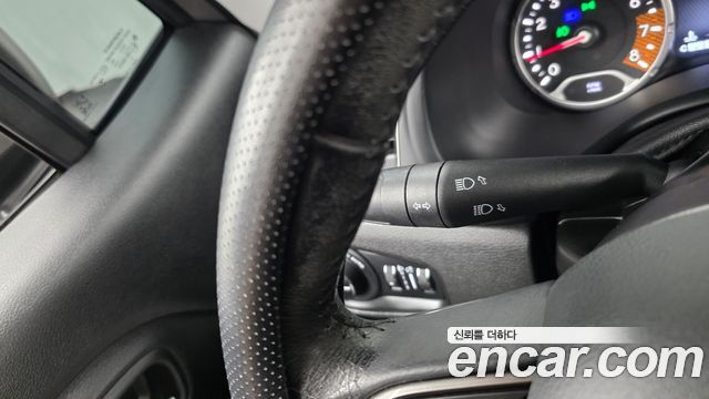 Jeep Renegade 2.4 Limited 2019 — фото 31