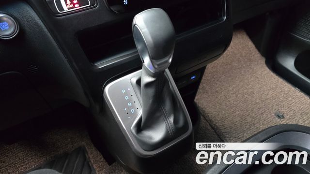 Hyundai Staria L3.5 Cargo 5-Seater Modern 2025 — фото 9
