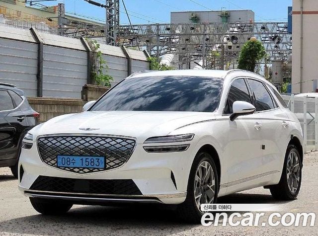 Genesis Electrified (GV70) e-AWD 2022 — фото 2