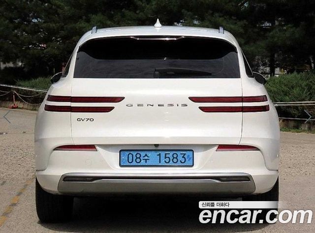 Genesis Electrified (GV70) e-AWD 2022 — фото 4