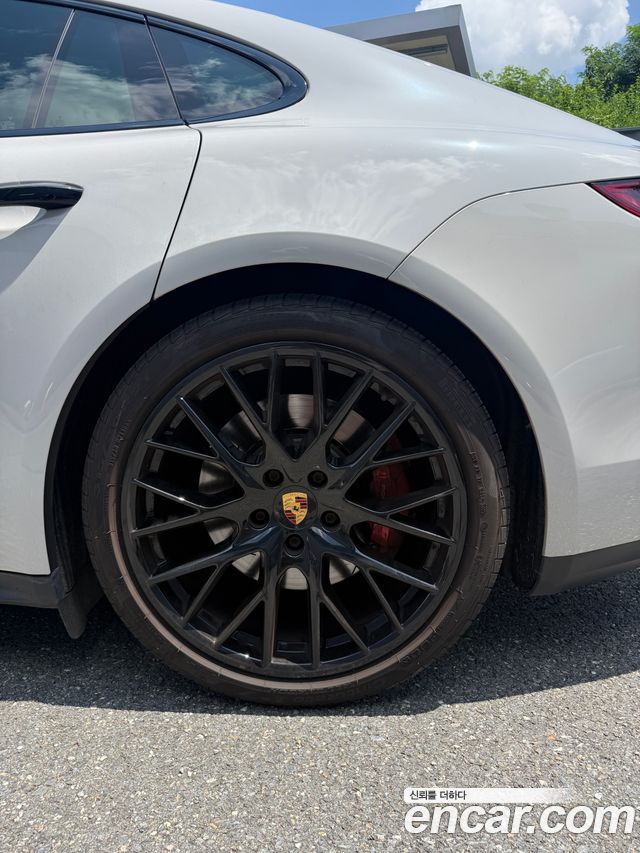 Porsche Panamera (971) 4.0 Turbo 2018 — фото 10
