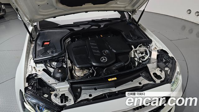 Mercedes-Benz E-Class (W213) E220d Cabriolet 2019 — фото 6