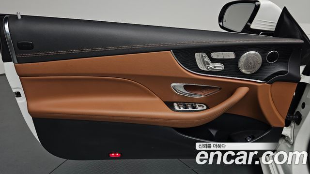 Mercedes-Benz E-Class (W213) E220d Cabriolet 2019 — фото 24