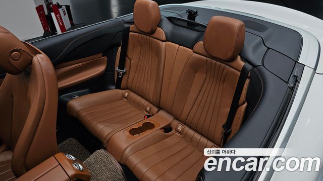 Mercedes-Benz E-Class (W213) E220d Cabriolet 2019 — фото 26