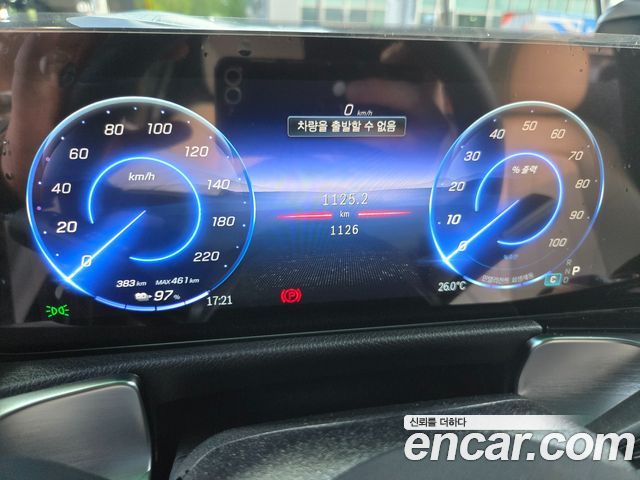 Mercedes-Benz EQB (X243) EQB300 4MATIC Progressive 2026 — фото 8