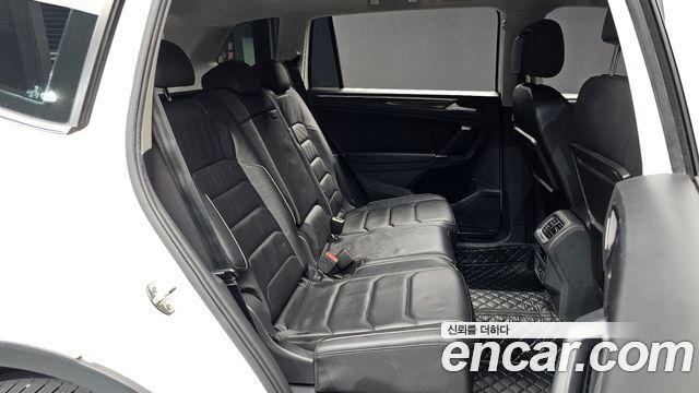 Volkswagen Tiguan Allspace 2.0 TDI Prestige 2018 — фото 11