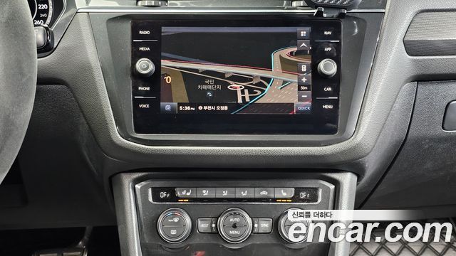 Volkswagen Tiguan Allspace 2.0 TDI Prestige 2018 — фото 14