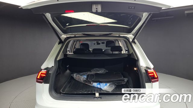 Volkswagen Tiguan Allspace 2.0 TDI Prestige 2018 — фото 20