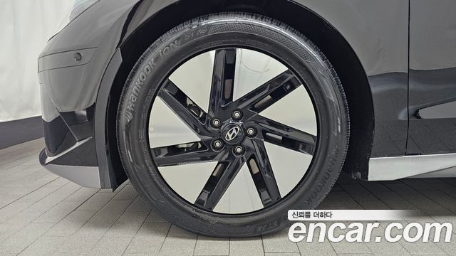 Hyundai Ioniq 6 Long Range Prestige 2023 — фото 5