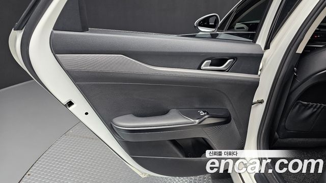 Kia K5 (III) 2.0 Prestige 2020 — фото 25