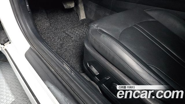 Kia K5 (III) 2.0 Prestige 2020 — фото 28