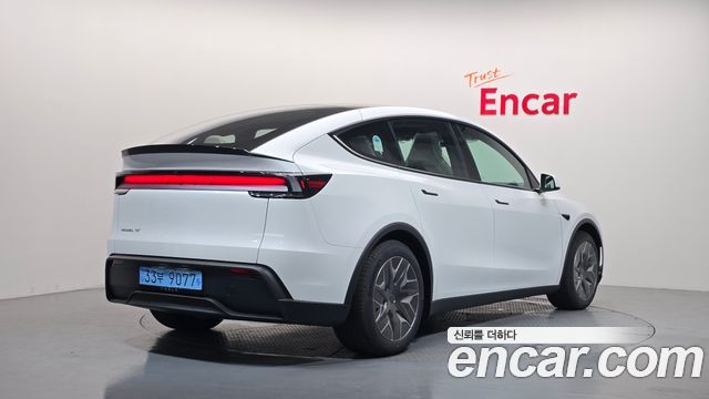 Tesla Model Y L Long Range AWD 2026 — фото 2
