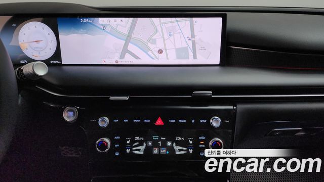 Genesis G80 (RG3) Gasoline 2.5 Turbo 2WD 2025 — фото 12