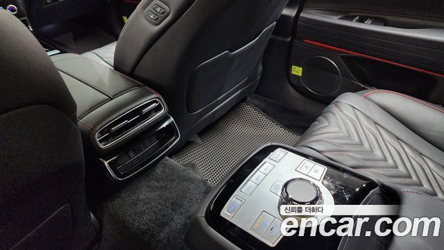 Genesis G80 (RG3) Gasoline 2.5 Turbo 2WD 2025 — фото 17