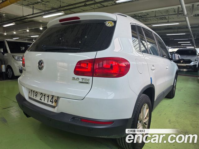 Volkswagen Tiguan 2.0 TDI Comfort 5N 2015 — фото 2