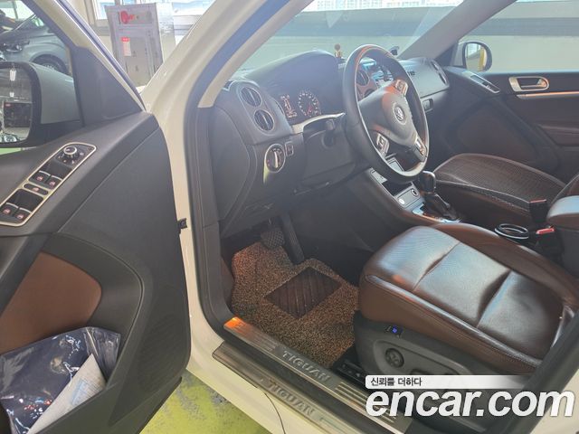 Volkswagen Tiguan 2.0 TDI Comfort 5N 2015 — фото 5