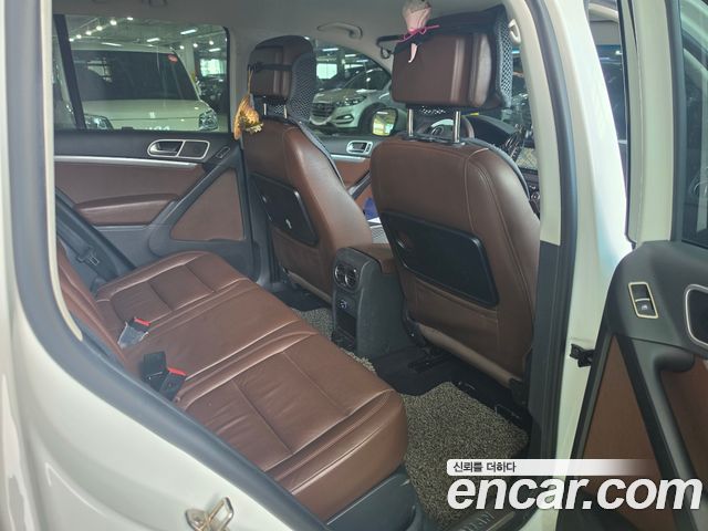 Volkswagen Tiguan 2.0 TDI Comfort 5N 2015 — фото 19