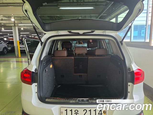 Volkswagen Tiguan 2.0 TDI Comfort 5N 2015 — фото 23