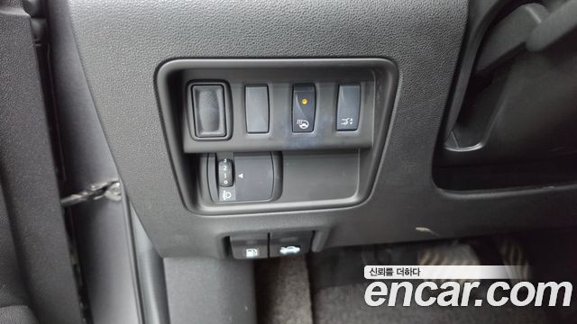 Renault Korea QM6 2.0 LPe RE Signature 2WD 2020 — фото 12