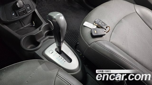 Chevrolet Spark Spark S LS+ 2014 — фото 9